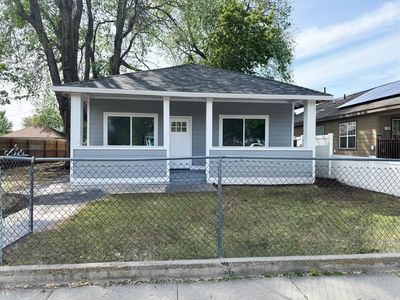 640 S Navajo St