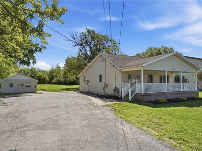 229 Hyland Ave