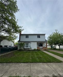 3520 Chapin Ave