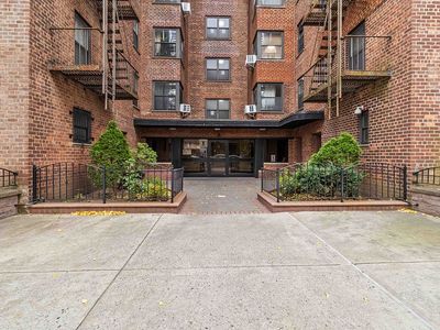 90-10 32nd Ave APT 305