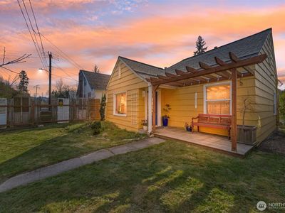 1205 Humboldt Street