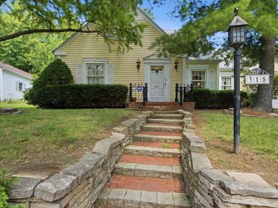 315 W Stonegate Rd