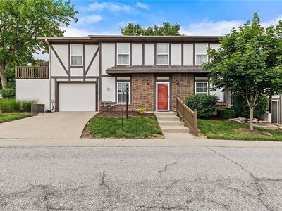 Property at 300 E Hansen Ct, Independence, MO