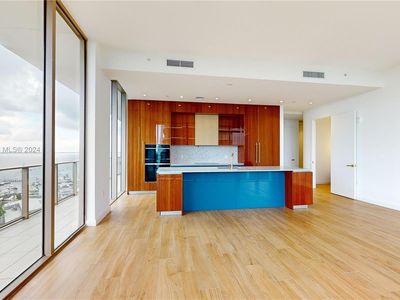 2655 S Bayshore Dr #1512