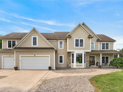 11 Grey Wolf Dr