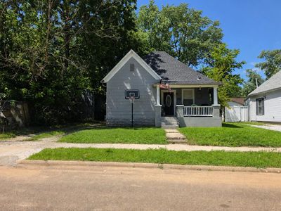 1233 E Thoman Street