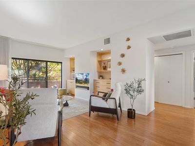 814 Camino De Monte Rey APT 221