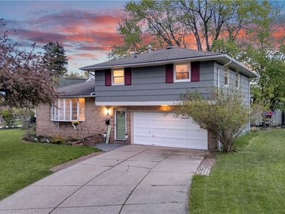 Property at 25 Woodmar Ter W, Buffalo, NY