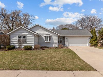 96 University Dr
