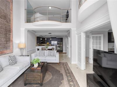 795 Hammond Dr APT 2408