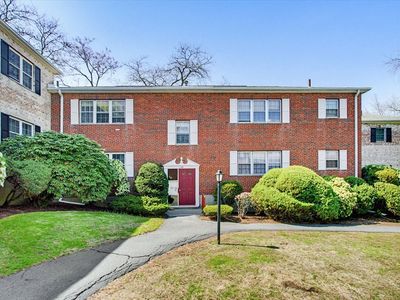 128 Lake Shore Rd APT 1