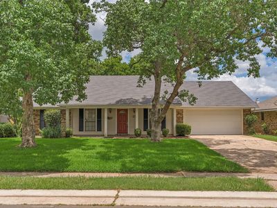 561 Northpark Dr