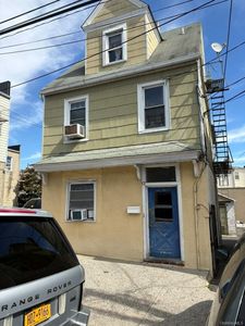 17 3rd Street