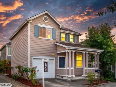 1013 Warren Drive