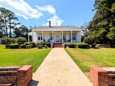 303 N Main St