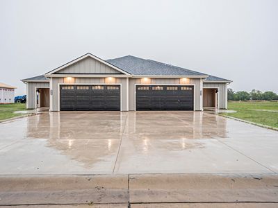 1800-1802 Broadfoot Dr