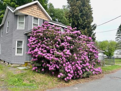 27 Fox St