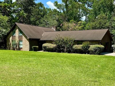 180 Laurie Ln