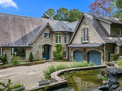 214 South Old Walhalla Road