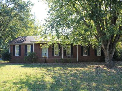 378 Circle Dr