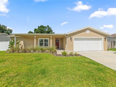 1003 RED OAK CIRCLE