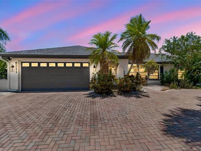 6331 Cocoa Ln