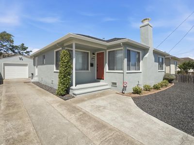 634 Mayfair Ave