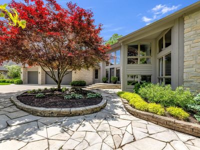 215 Founders Ct