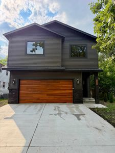 1212 Summit Ave