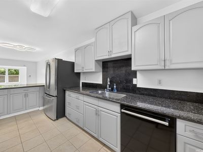 502 Kekupua St