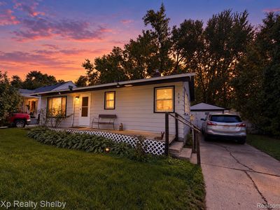Property at 395 W Elza Ave, Hazel Park, MI