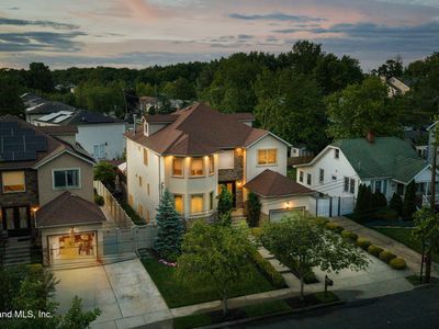 51 Outerbridge Ave