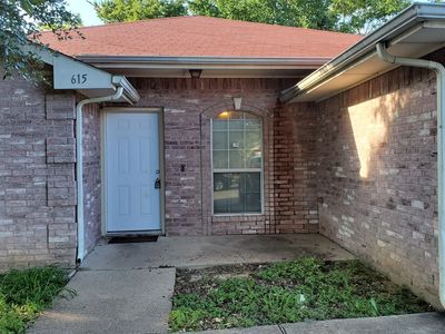 615 Yarrow Cir
