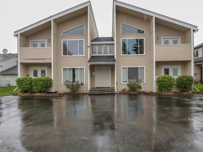 1911 Congress Cir