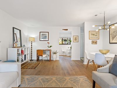 102 Rowayton Woods Drive #102