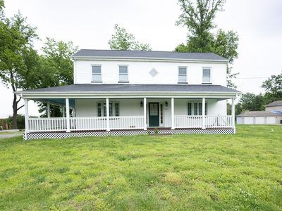 7162 Main St