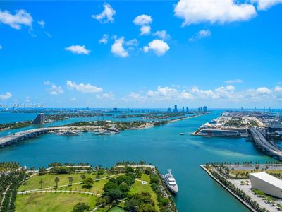 900 Biscayne Blvd APT 4202