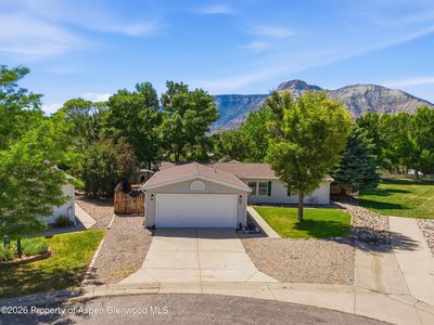 47 Baker Hill Pl