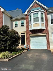 224 Lookout Pl