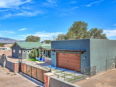 412 El Pueblo Rd NW