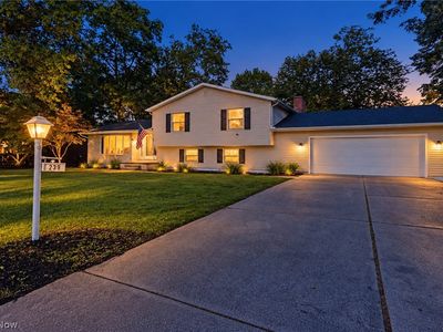 Property at 239 Indian Hills Dr, Tallmadge, OH