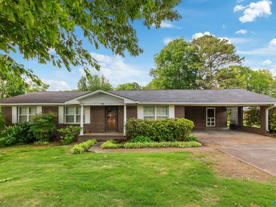 Property at 944 4th Ave NW, Arab, AL