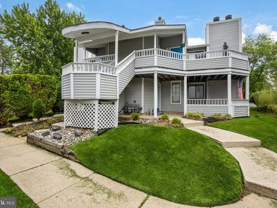 702 Abbey Ct