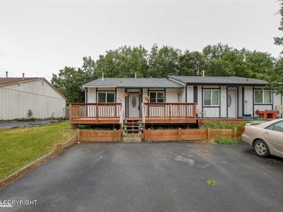 1839 Bellevue Loop
