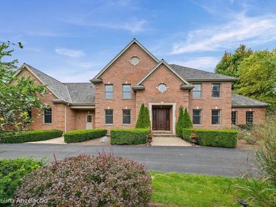 2 Marbury Ln