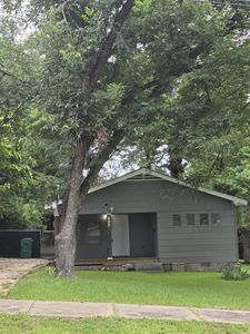 710 E Elm St