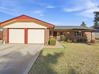 2512 Cherokee Strip St