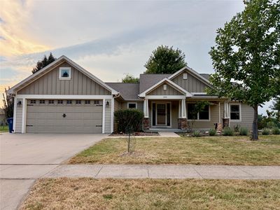 1215 Oakwood Dr