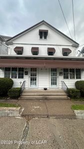 934 Centre St