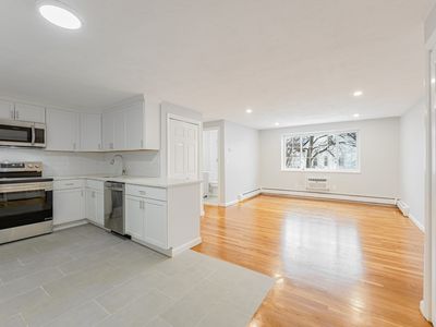 15 Staples Ave APT 31